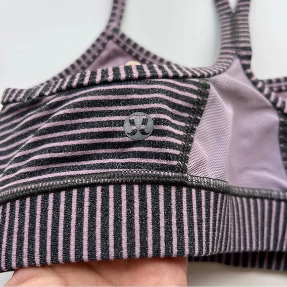 Lululemon Flow Y Bra IV Size 4 - Picture 6 of 9